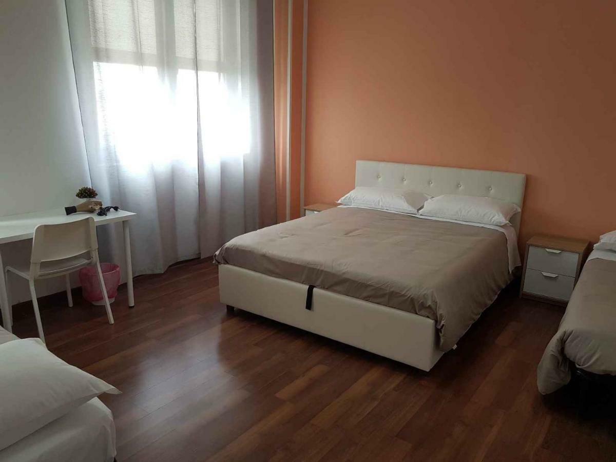 Hotel Piramide Реджо-нель-Емілія Екстер'єр фото