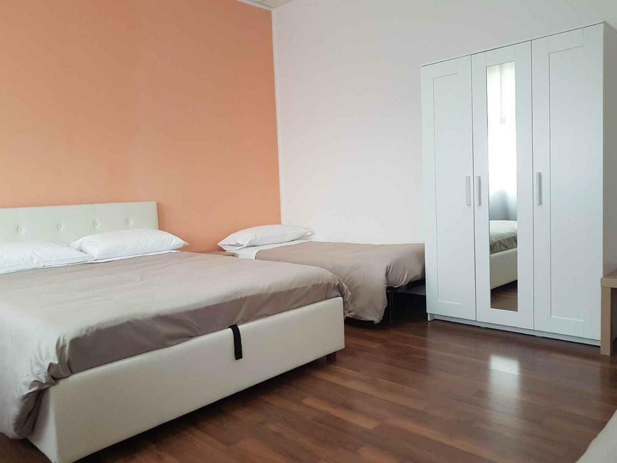 Hotel Piramide Реджо-нель-Емілія Екстер'єр фото
