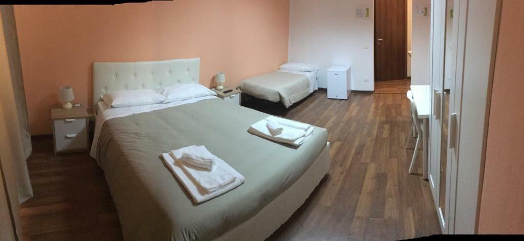 Hotel Piramide Реджо-нель-Емілія Екстер'єр фото