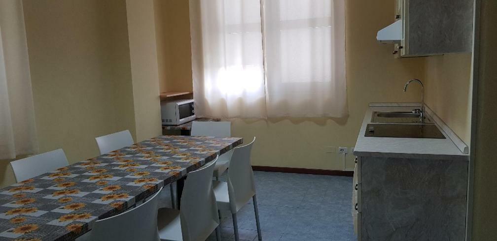 Hotel Piramide Реджо-нель-Емілія Екстер'єр фото